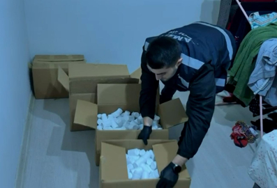 Evlerinden 230 bin hap çıkan anne-oğula gözaltı