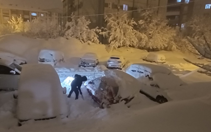 Bitlis'te eğitimi kar engeli