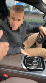 Trafikte yenidoğan bebekli aileye tabancaya gösteren kişi, gözaltına alındı