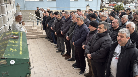 Denizde boğulan üniversite öğrencisi, son yolculuğuna uğurlandı