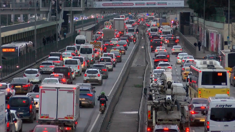 İstanbul- İftar öncesi trafik yoğunluğu yüzde 87’ye ulaştı