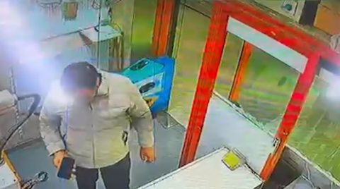 Şanlıurfa’da telefon hırsızlığı kamerada