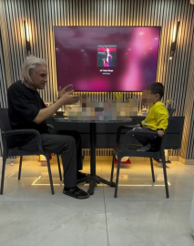 İzmir’de 3 yaşındaki çocuğunu alkol masasına oturtan baba gözaltına alındı