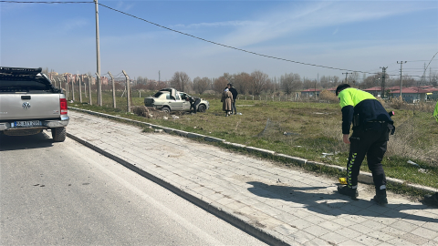 Otomobil bahçeye girip takla attı