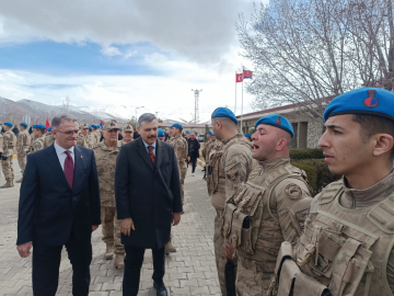 Bakan Çiftçi, Van'da bayramlaşma programlarına katıldı (2)