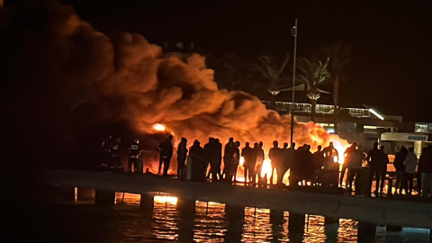 Bodrum’da bir marina çıkan yangında 5 motoryat yanıyor - 1 / Görüntü eklendi