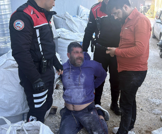 Maaşını alamadığı iddiasıyla iş yerini ateşe verdi