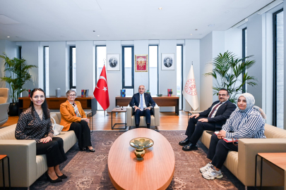 Bakan Ersoy, TOGEM-DER Yönetim Kurulu Başkanı Sekmen ile görüştü