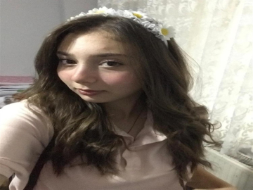 Kazada ölen Zeynep’in babası: Kızımın kemiklerini kırıp ciğerlerini patlatan kaportanın parasını istiyorlar