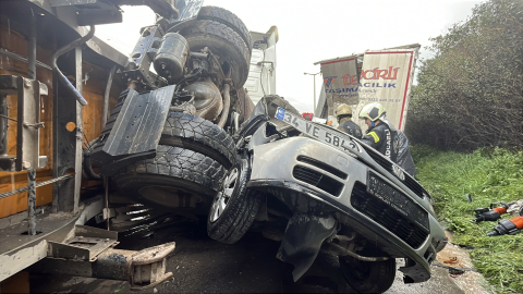 TEM’de 2 TIR, tanker ve otomobil çarpıştı: 2 ölü