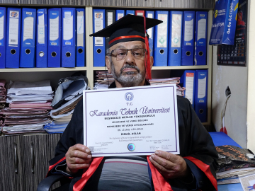 77 yaşındaki arzuhalcinin üniversite azmi