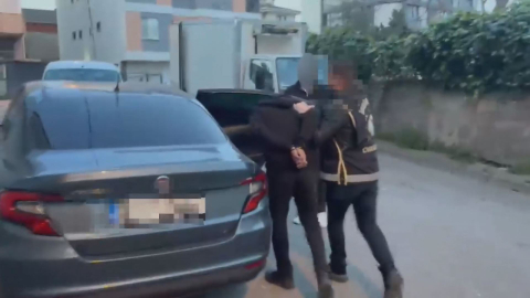 İstanbul'da silahlı suç örgütüne operasyon: 21 şüpheli tutuklandı