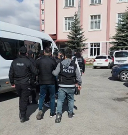 Sivas'ta uyuşturucu operasyonu: 2 tutuklama