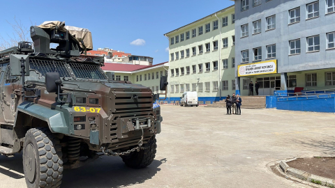 Şanlıurfa'da okula girip rastgele ateş açtı: 16 yaralı (7)