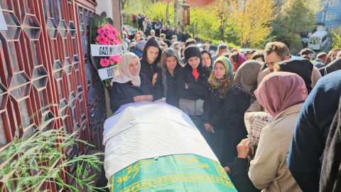 Menenjit ön tanısıyla tedavi gören Çağla yaşama tutunamadı (2)