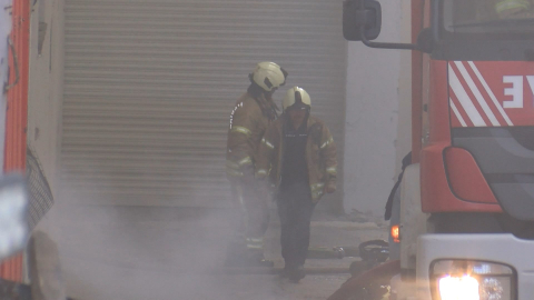 Esenyurt'ta tekstil fabrikasında çıkan yangın söndürüldü - 2 / Geniş haber