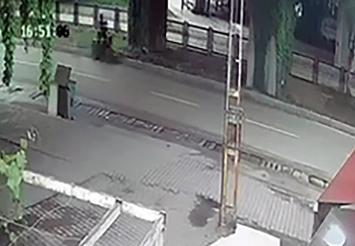 Devrilip metro köprüsünün ayağına çarpan motosikletteki Zeynep Su yaşamını yitirdi (2)