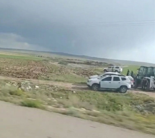 Boş arazide toprağa gömülü ceset bulundu