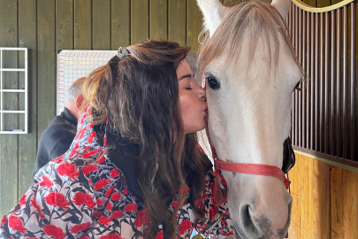 Şehir Stresine Karşı Doğadan Gelen Terapi: Atlı Terapiye İlgi Artıyor