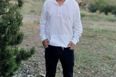 Kız arkadaşının eski eşini bıçaklayarak öldürdü