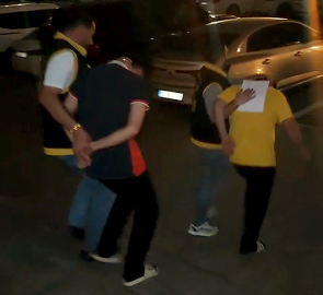 Telefon tamircisini öldüren şüpheliler, delilleri yakarak yok etmişler