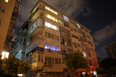 İzmir'de 73 yaşındaki baba, oğlunu bıçaklayarak öldürdü