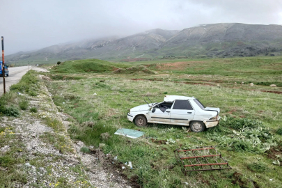 Malatya'da otomobil şarampole devrildi: 6 yaralı 