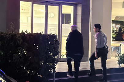 Zülfü Livaneli’nin eşi Ülker Livaneli merdivenden düşerek yaralandı