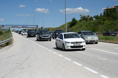 'Kilit kavşak' Kırıkkale'de bayram dönüşü trafiği