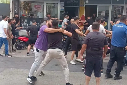 Aydın’da esnaflar ile vatandaşlar arasındaki kavga kamerada: 1’i polis 5 yaralı
