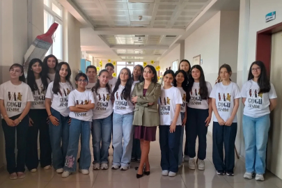 Ortaokul öğrencileri atık malzemeleri sanat eserine dönüştürdü