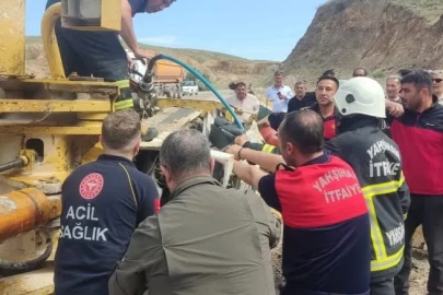 15 metre yükseklikten yuvarlanan kepçede sıkışan operatör, ağır yaralandı