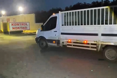 Kamyon lastikleri arasına gizlenmiş 20 bin paket kaçak sigara ele geçirildi
