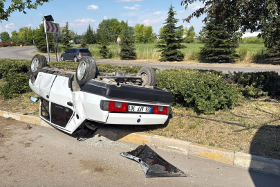 Eskişehir'de otomobil takla atı: 2 yaralı