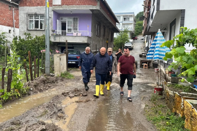 Ordu’da sağanak; ev ve iş yerlerini su bastı