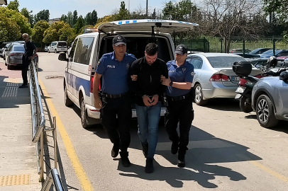 Uzman çavuş, tatil için geldiği kentte tartıştığı 2 kişiyi vurdu
