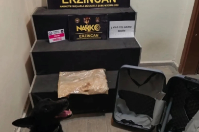 Valiz zulasındaki eroini 'Naz' buldu
