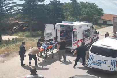 Geri giden kamyonun çarptığı kadın öldü; kaza kamerada